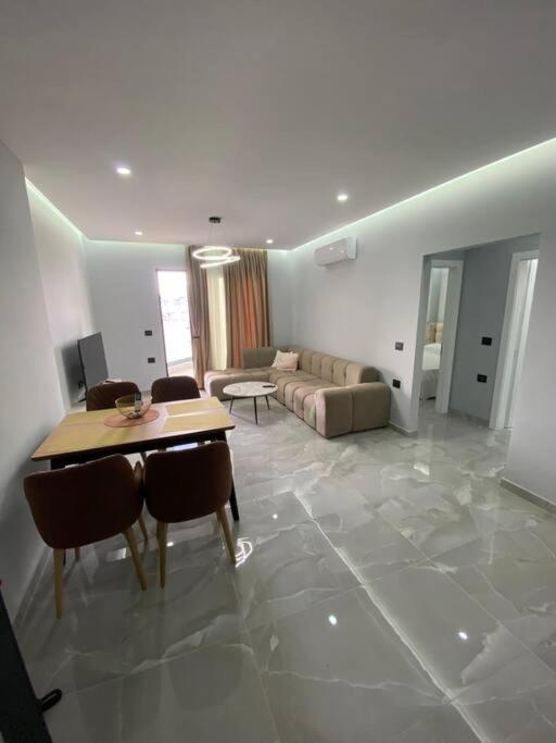 Sea-view Modern Apartment Sarande